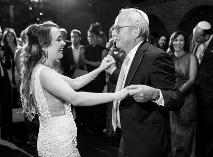 Find the artists who belong at your celebration.